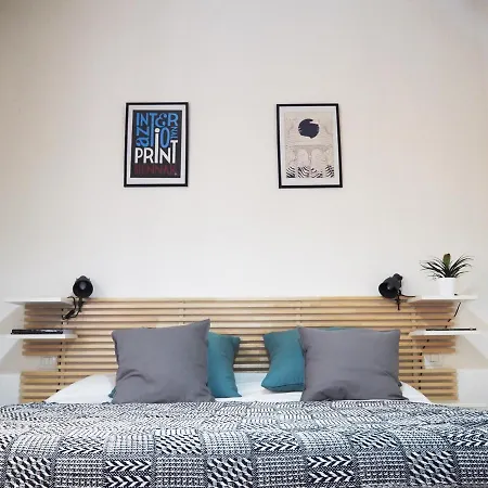 לינה וארוחת בוקר Cramu