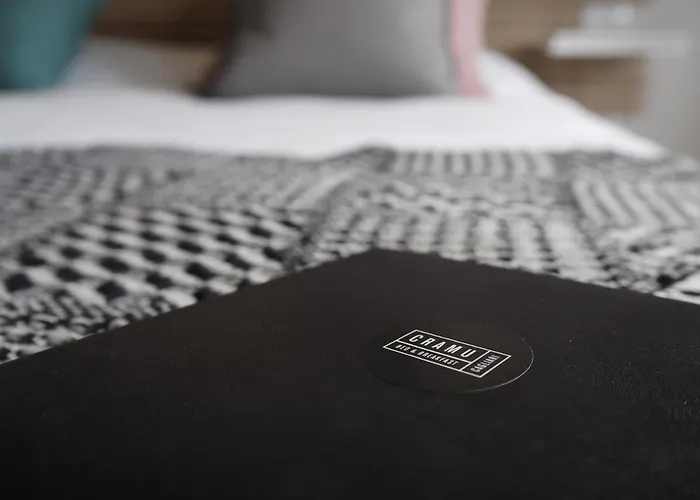 Oda ve Kahvaltı Cramu 3*